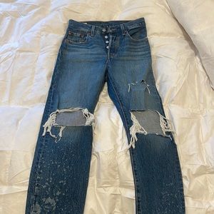 Levi 501 distressed denim